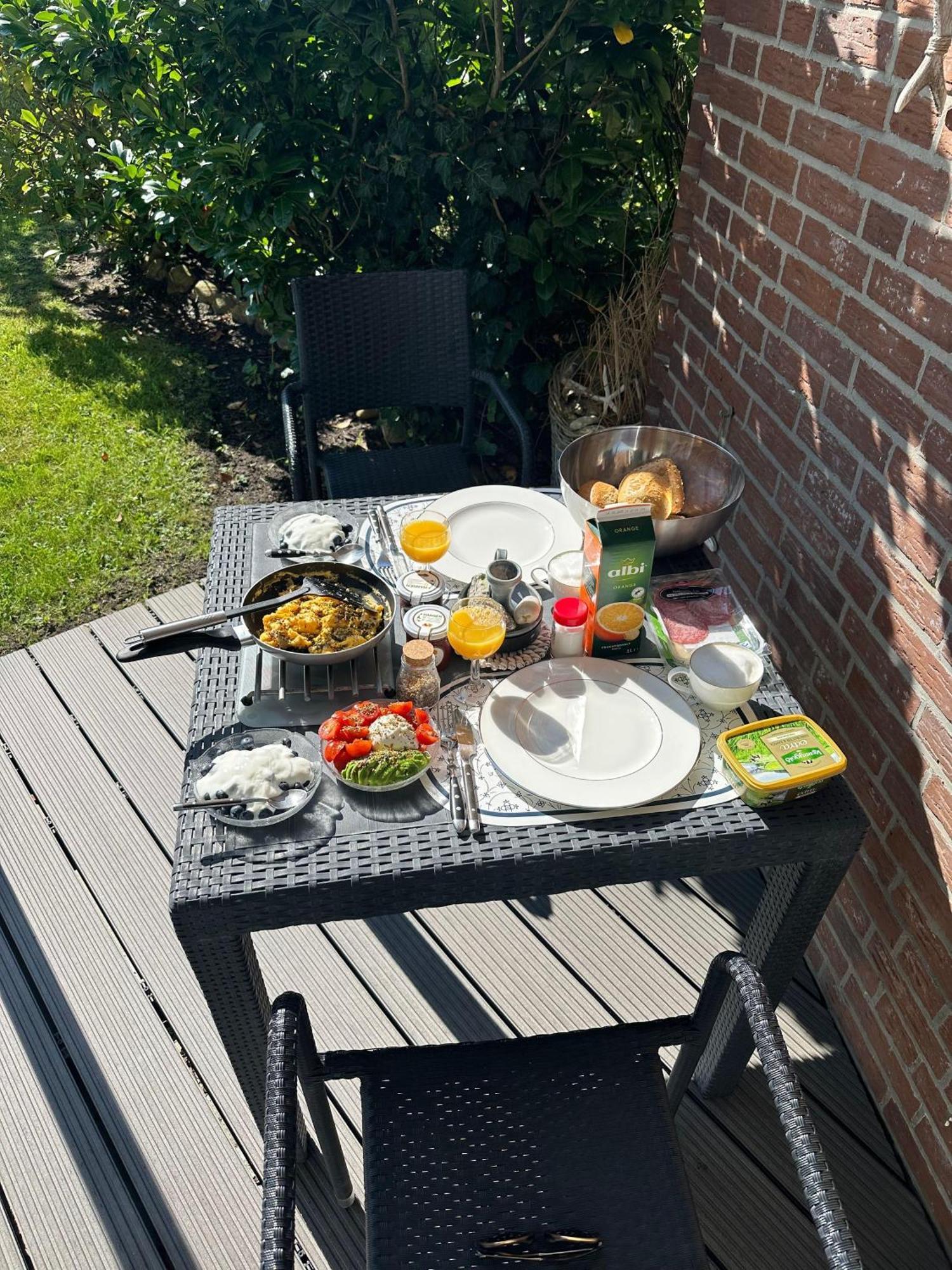 Strandkoenig-westerland-terrasse-mit-garten-strandnaehe-pkw-stellplatz Apartment